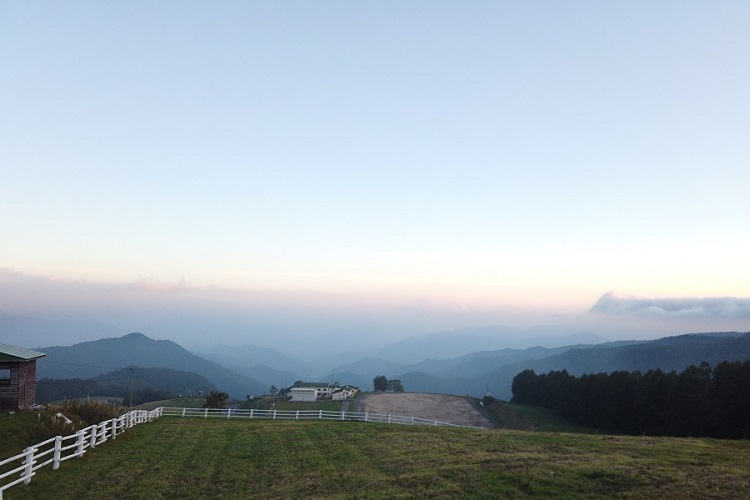 山　キャンプ場